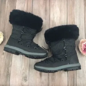 Bearpaw Grey Wool Fiber Boots 6M