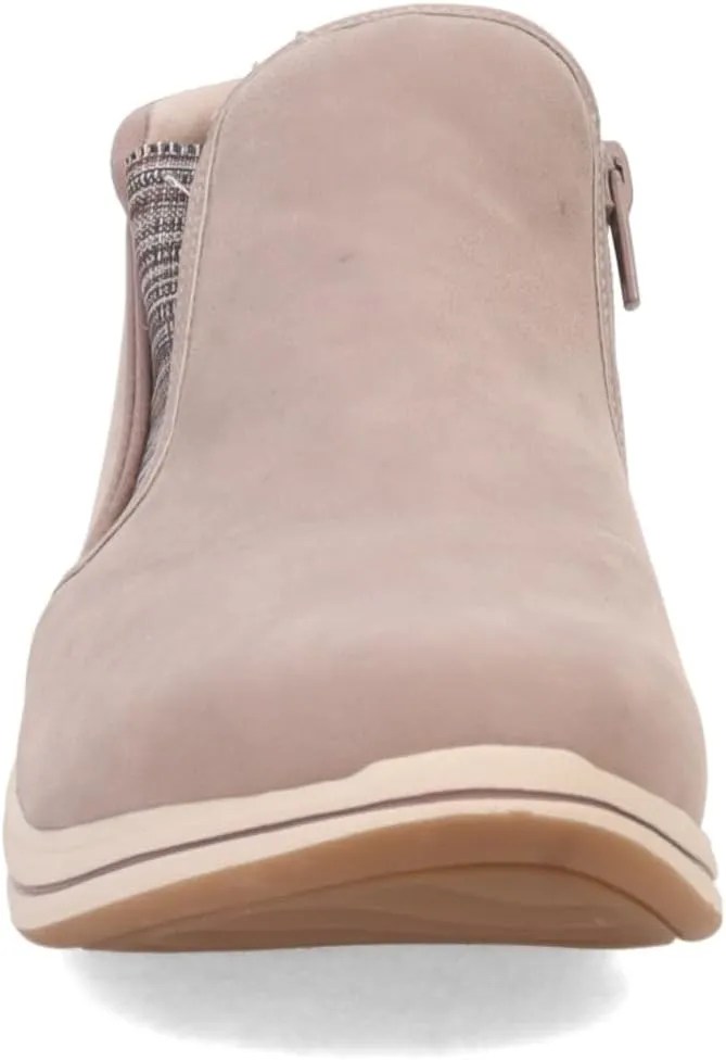 Clarks Women's Breeze Clover Ankle Boot