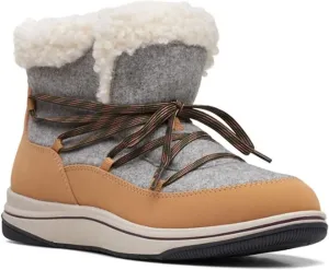 Clarks Women's Breeze Glacier Ankle Boot