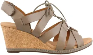 Clarks Women's Helio Mindin Wedge Sandal