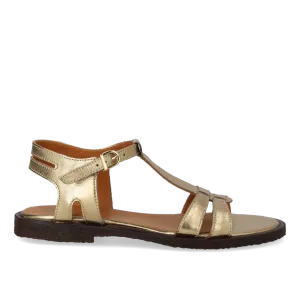 Classic strappy sandal