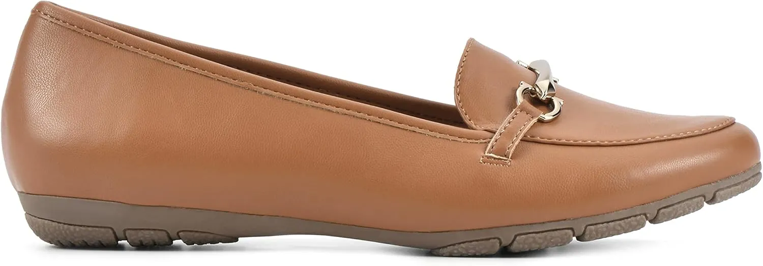 CLIFFS BY WHITE MOUNTAIN Women's Glowing Cushioned Loafer Flat