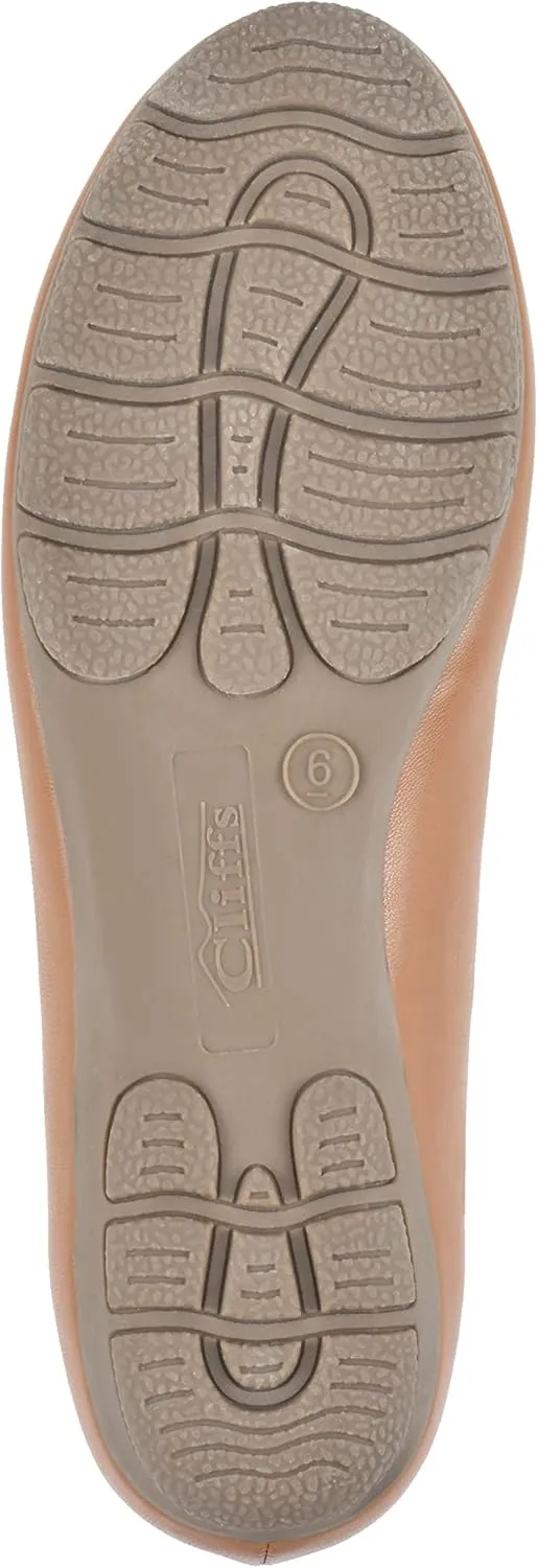 CLIFFS BY WHITE MOUNTAIN Women's Glowing Cushioned Loafer Flat