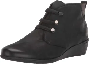 Cobb Hill Women's Devyn Chukka Boot, Black, 7.5