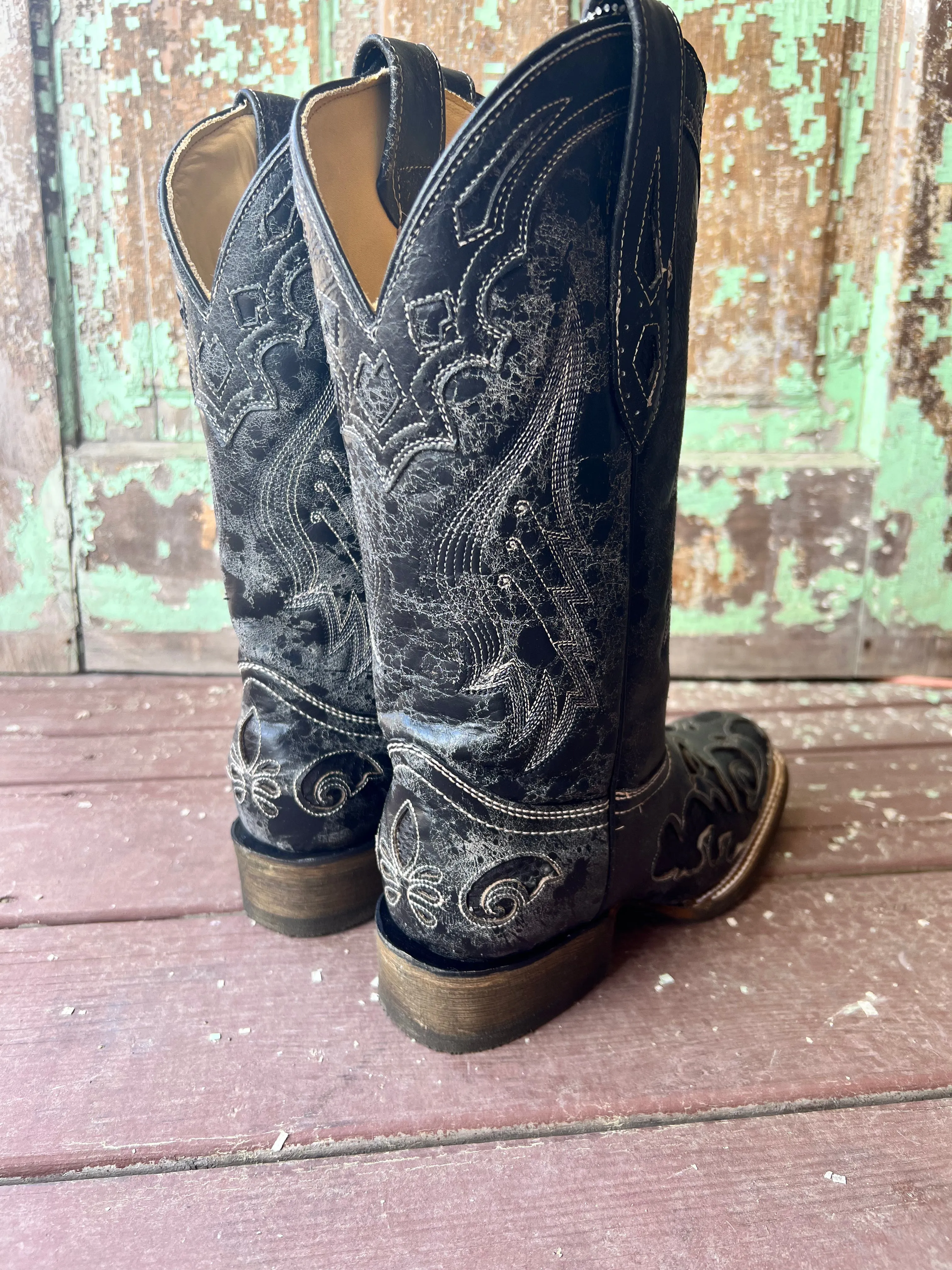 Corral Women's Distressed Black Snake Inlay Square Toe Western Boots A2402