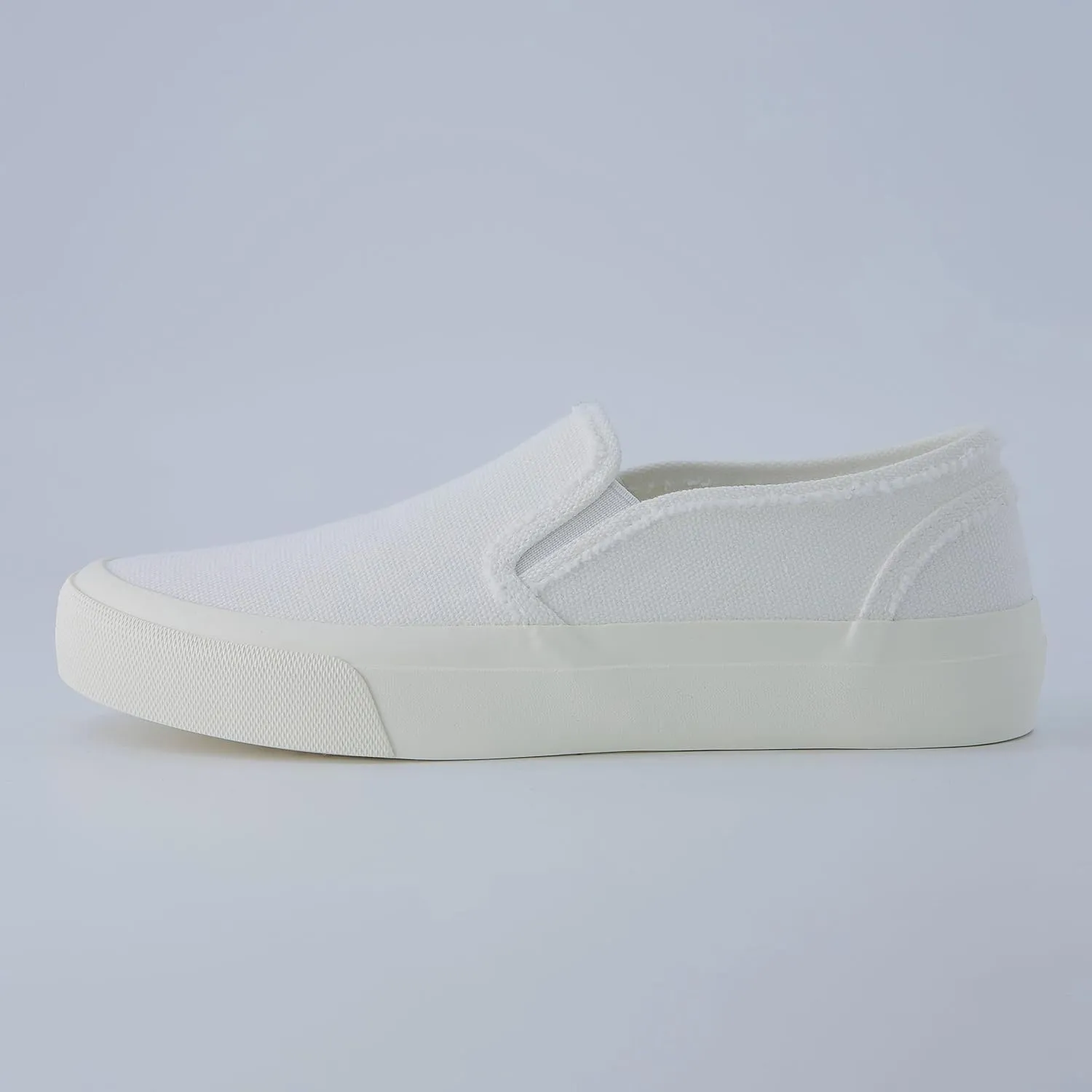 CUSHIONAIRE Fulton Women’s Slip-On Sneaker – Frayed Canvas Casual Shoe with Memory Foam & Flexible Outsole