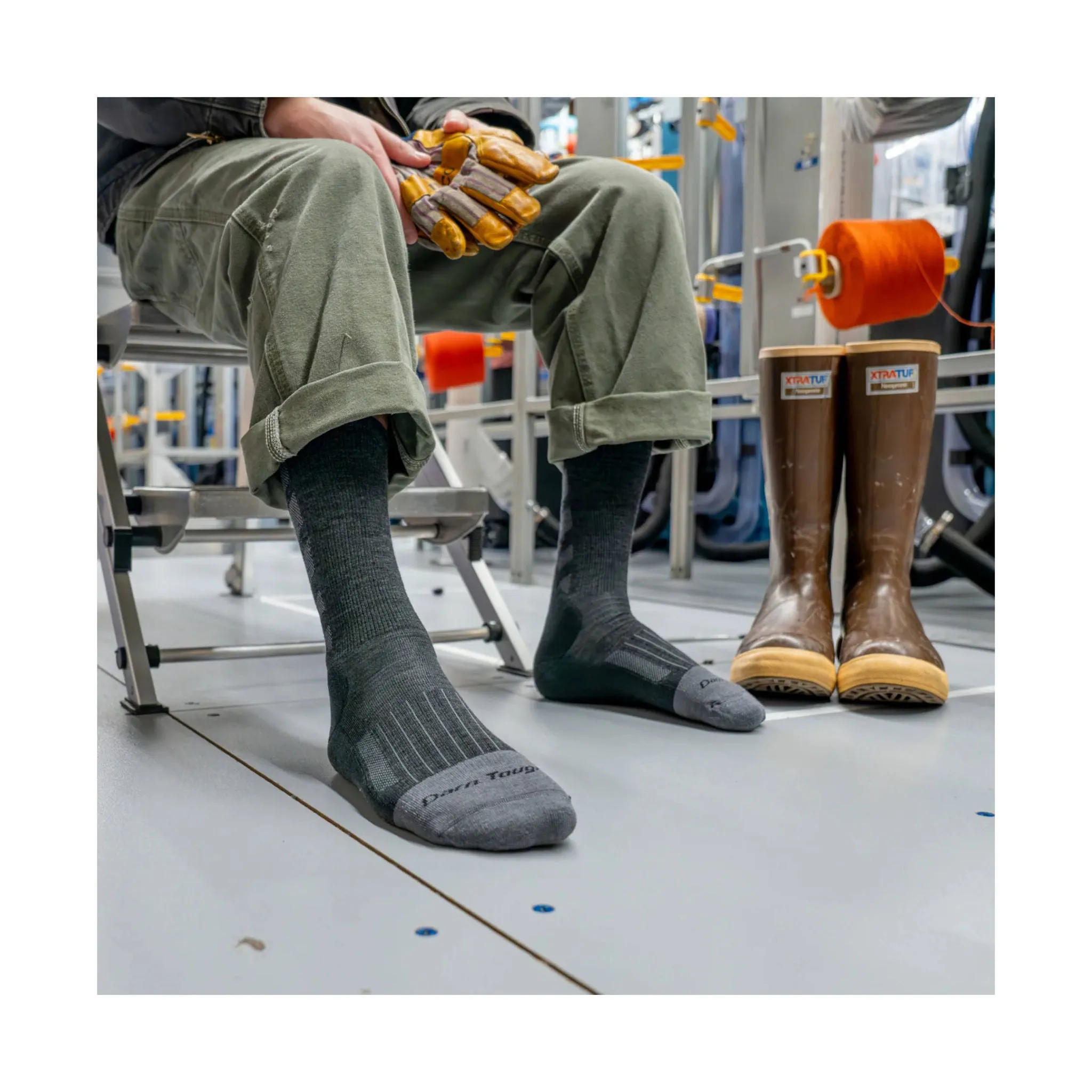 Darn Tough Vermont Men's Stanley K Boot Lightweight Work Sock - Gravel