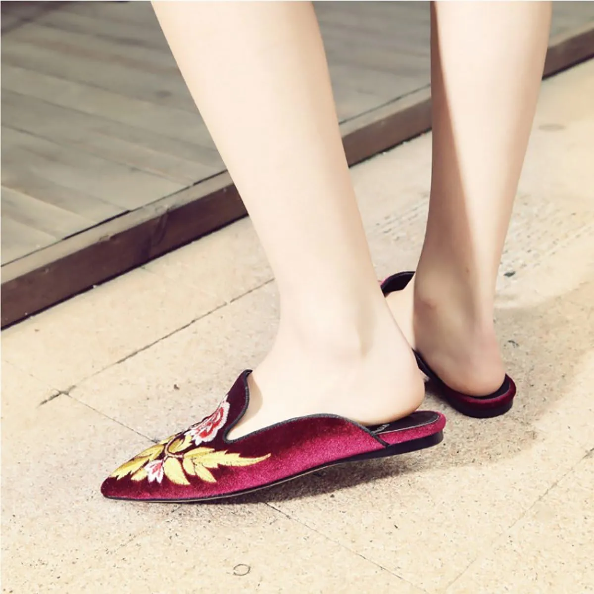 Divanne Loafers for Women, Womens Embroidery Mule Shoes Velvet Backless Slip On Loafers Pointed Toe Flat Mule Slides