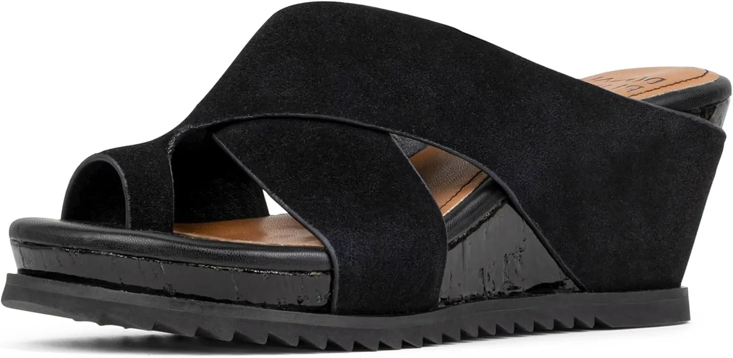 Donald Pliner Women's SISU Wedge Sandal, Black-Calf Suede, 8