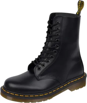 Dr. Martens Unisex-Adult Closed-Toe Fashion Boot