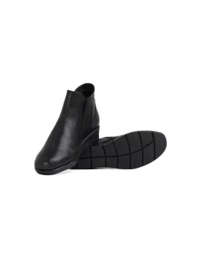 Gracious Milled Ankle Boot in Black