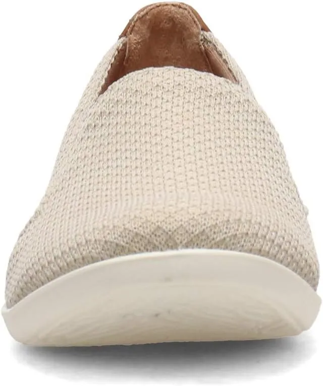 LifeStride Womens Next Level Slip-On Sneaker Cream 8.5 M
