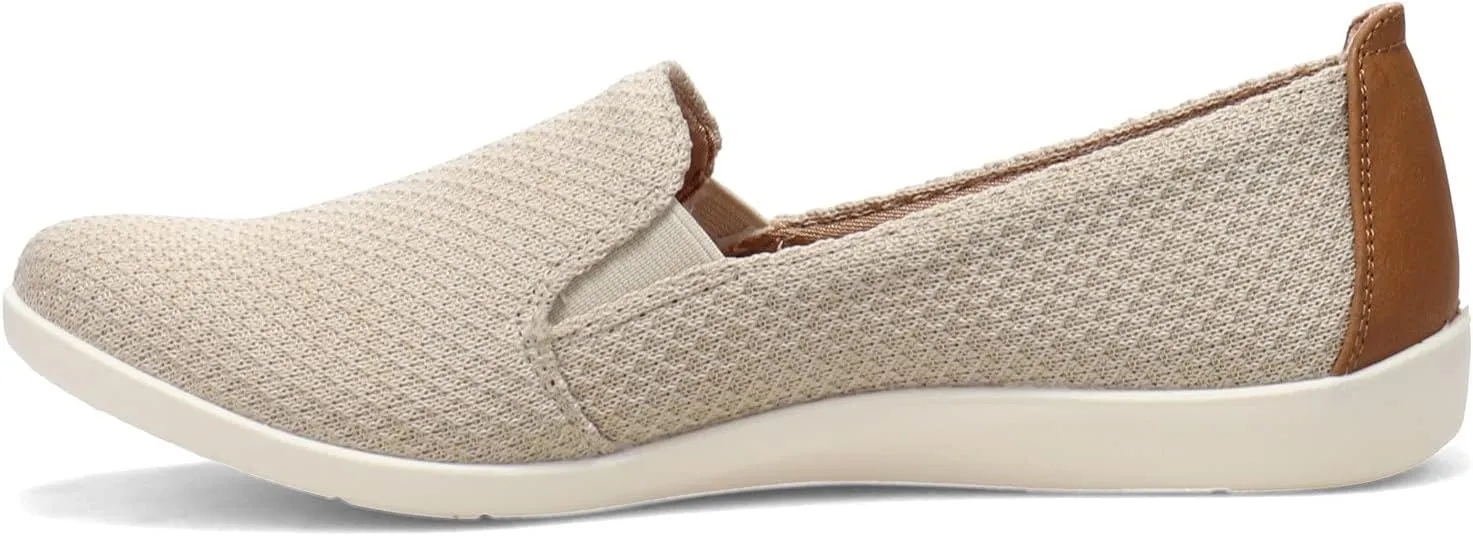 LifeStride Womens Next Level Slip-On Sneaker Cream 8.5 M