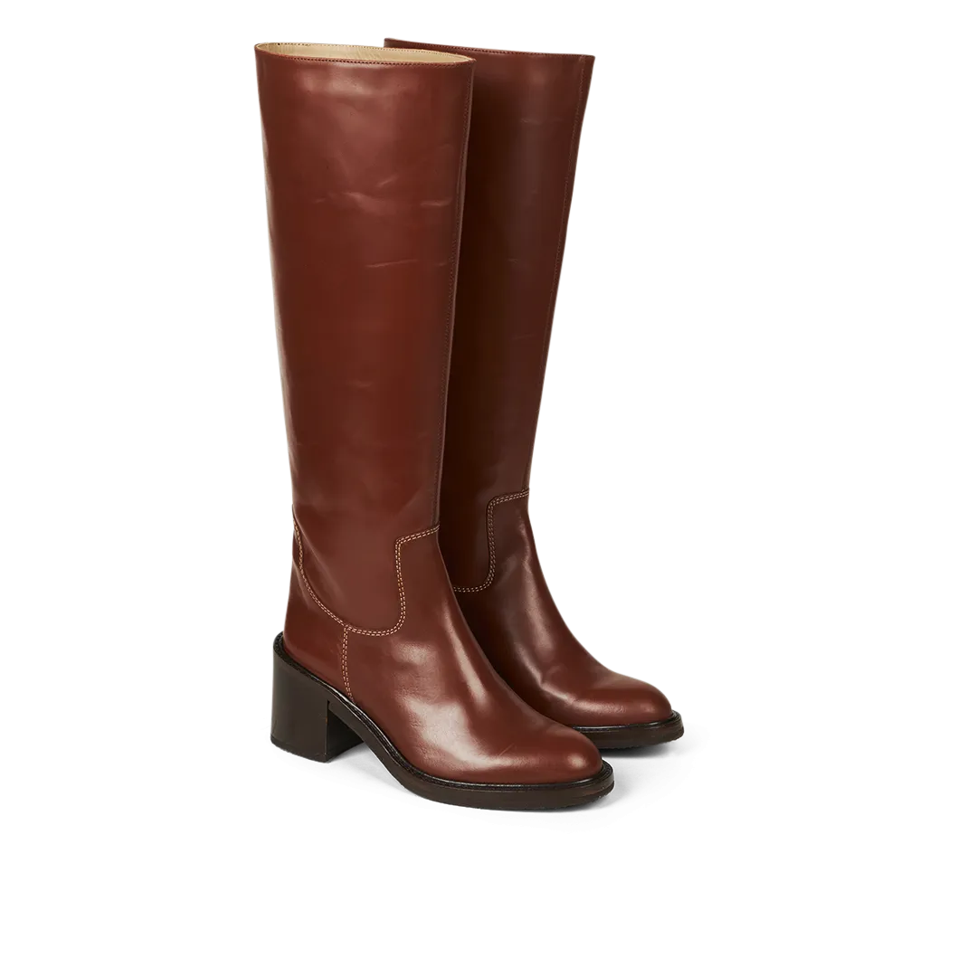 Longshafted boot