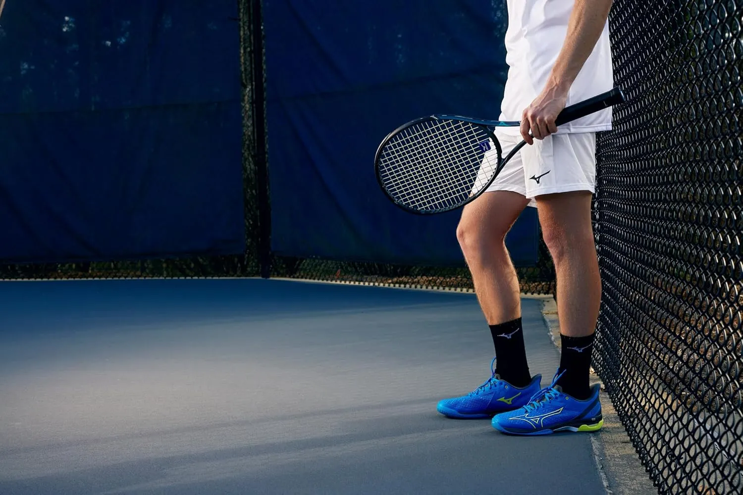 Mizuno Men's Exceed Tour 5 Sneaker