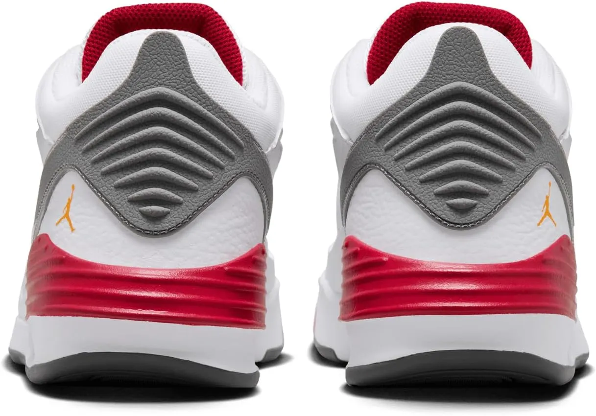 NIKE Men's Max Aura 5 Sneaker