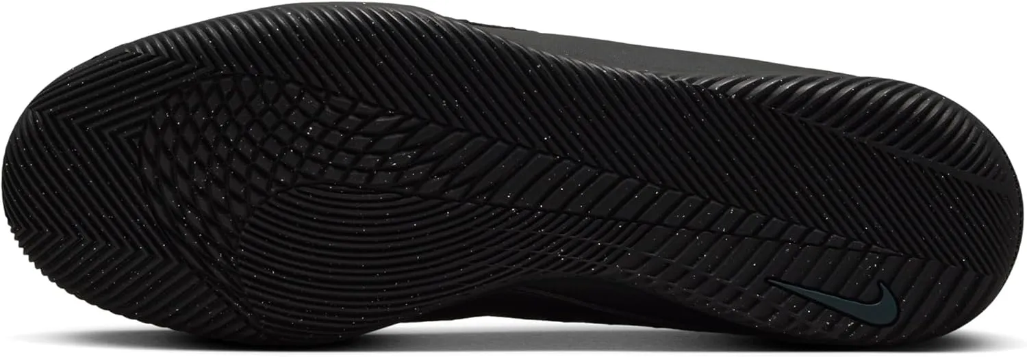 NIKE Men's Sneaker