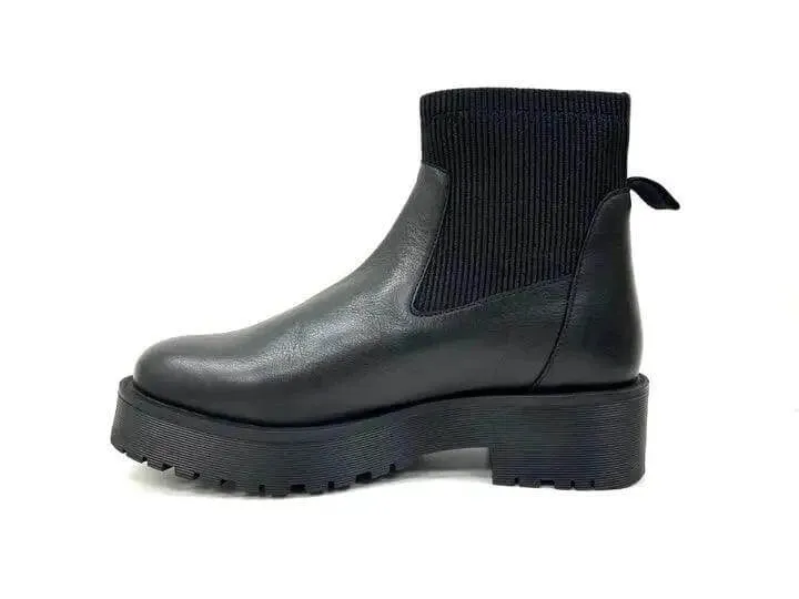 Olivia Chunky Chelsea Boot