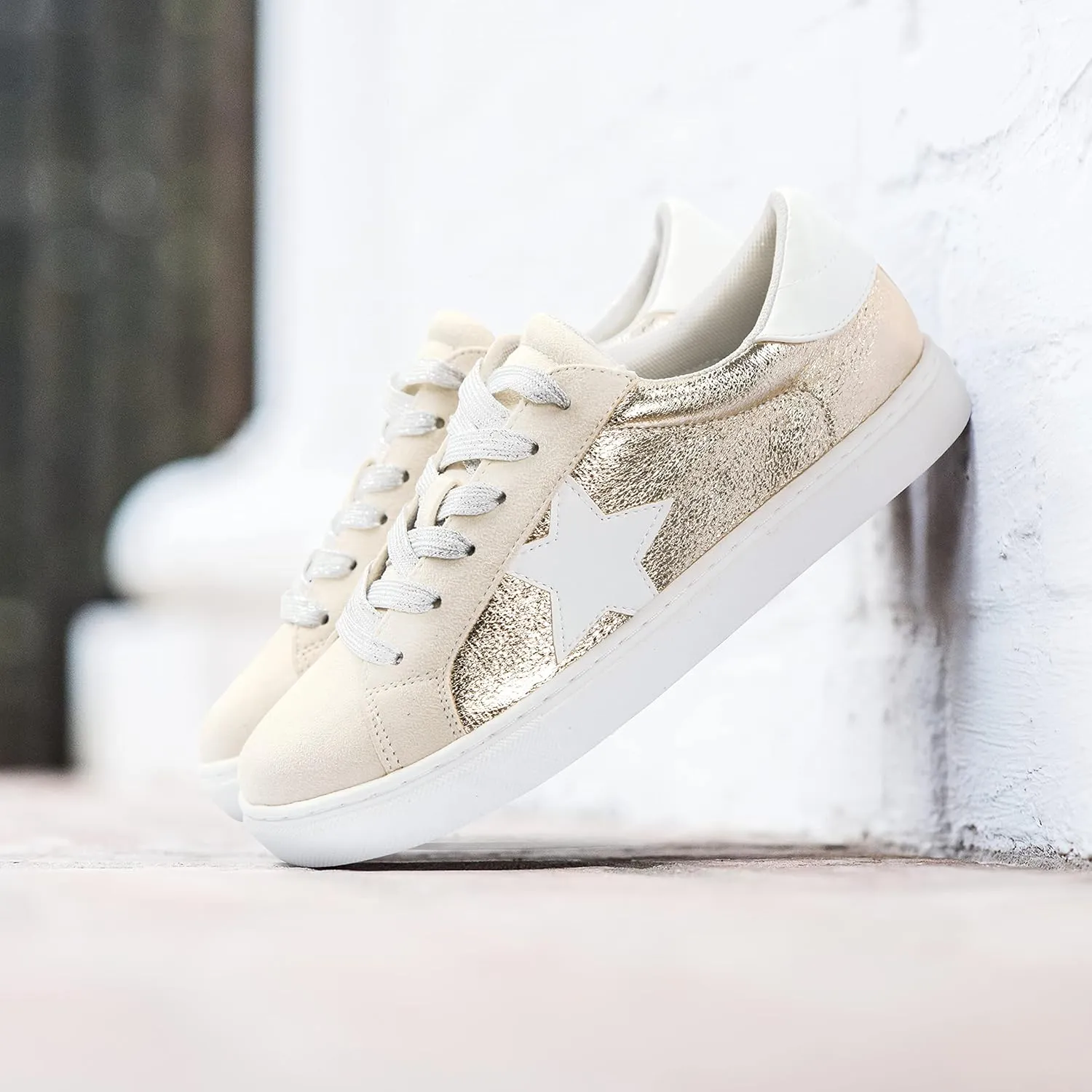 PARTY Women's Fashion Star Sneaker Lace Up Low Top Comfortable Cushioned Walking Shoes