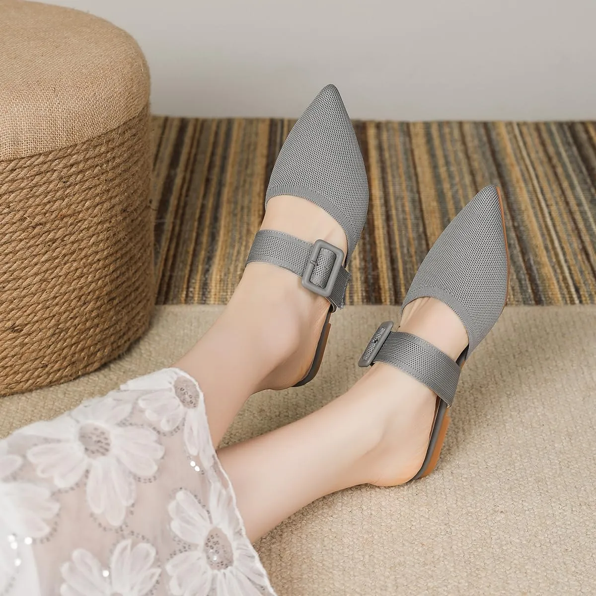 Pointed Toe Mules for Women Flats，Slip On Mules Backless，Wide Width Mules，Mule Slides Flats Sandals