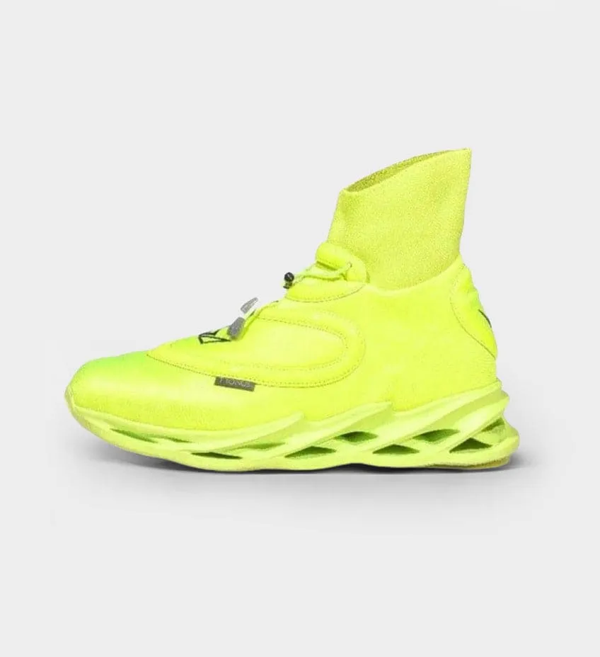 RETIRED COLLECTIBLE MENS LUXE CUSHIONED HIGH TOPS LIGHTNING