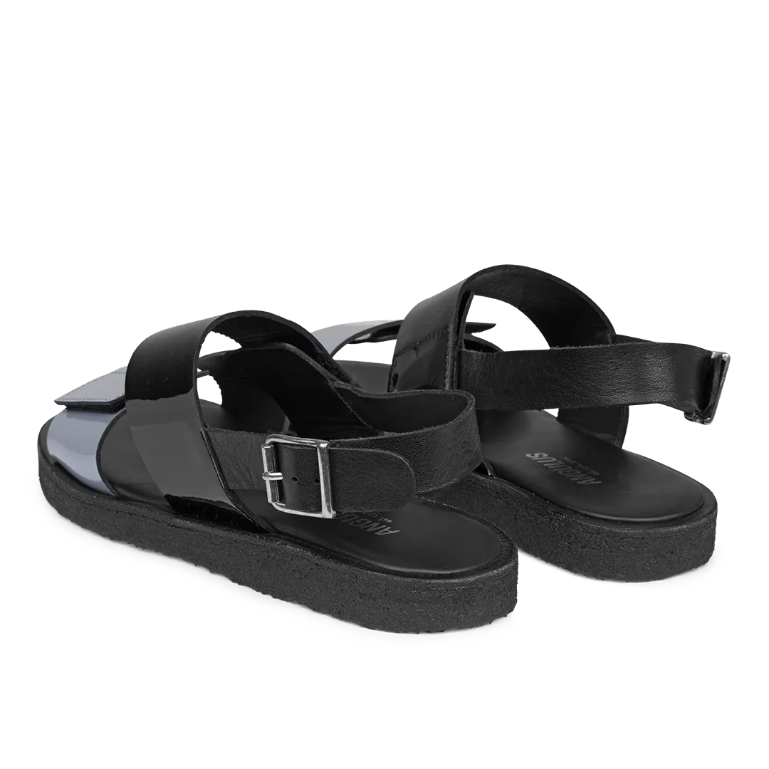 Sandal with plateau sole