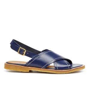 Sandal with wavy trim