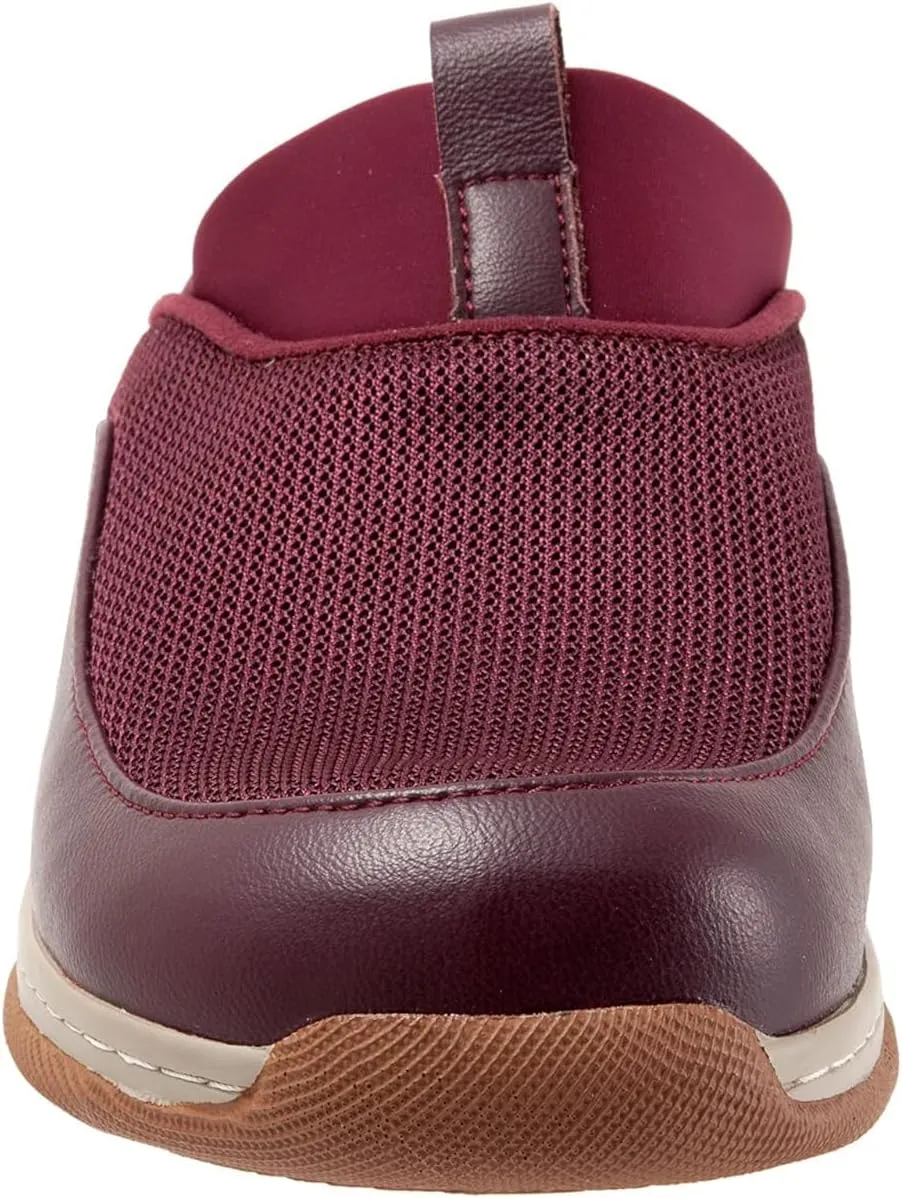 SoftWalk Women's Clogs