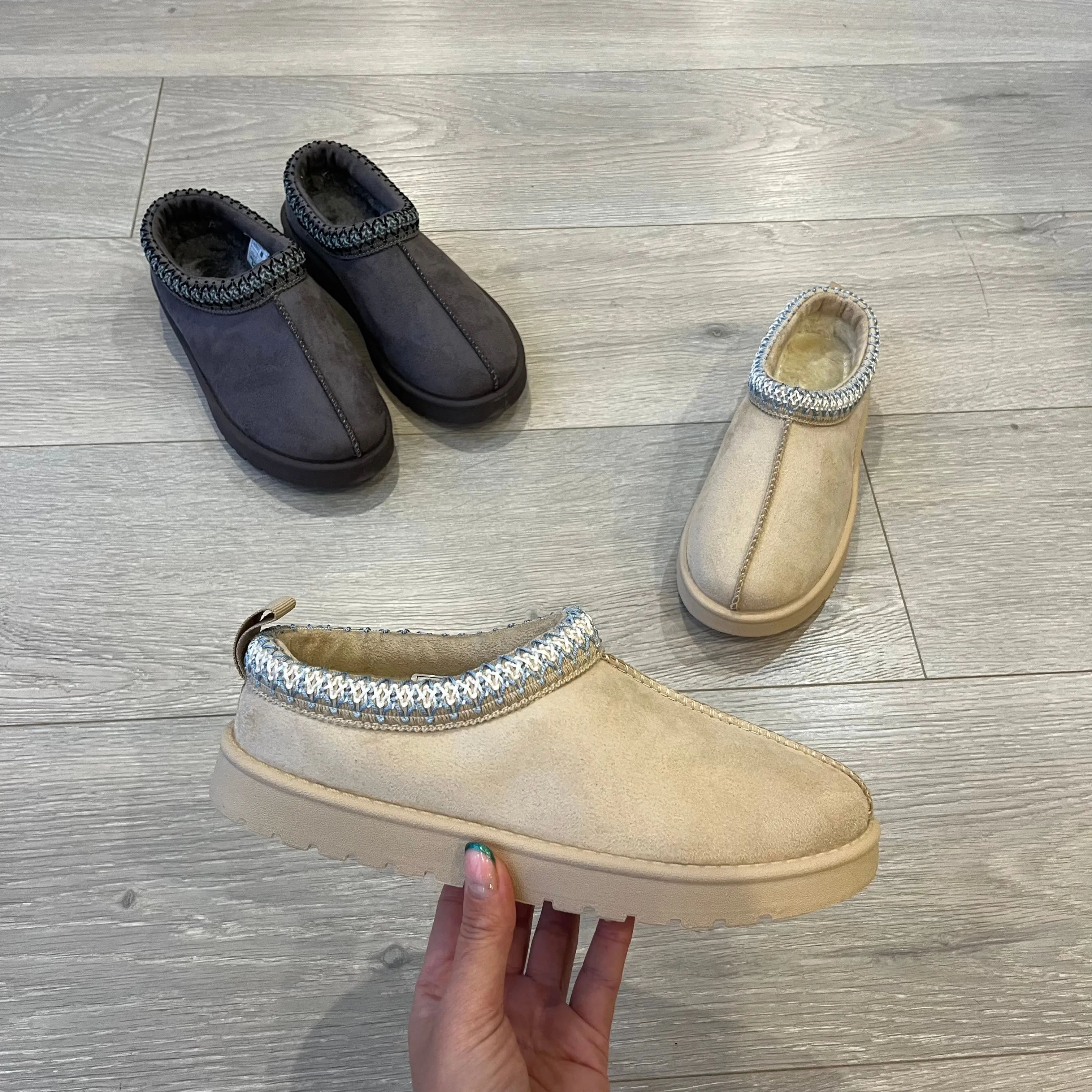 Tas fleece lined slipper mule - cream