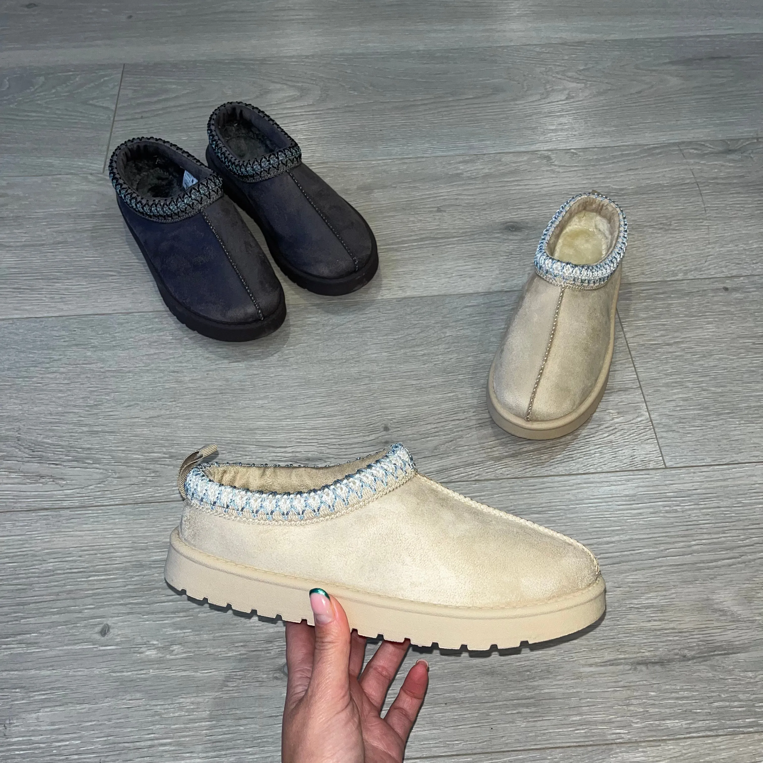 Tas fleece lined slipper mule - cream