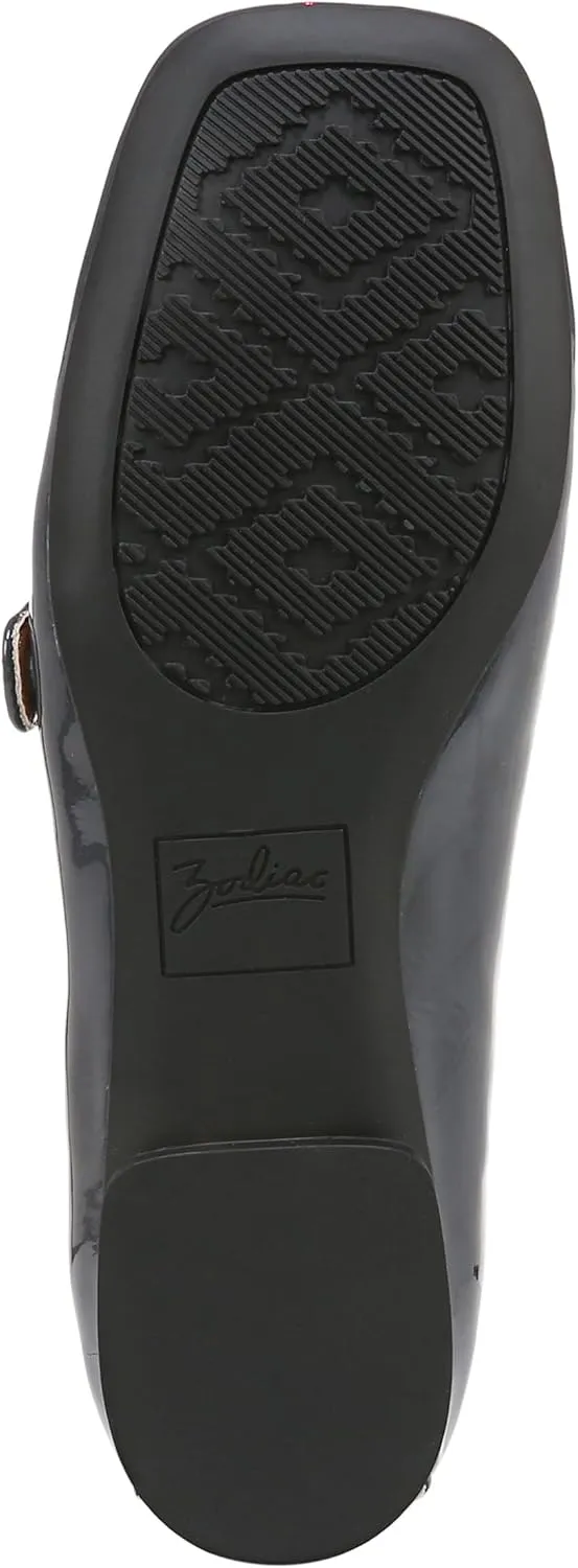 ZODIAC Women's Classic Loafer Flat
